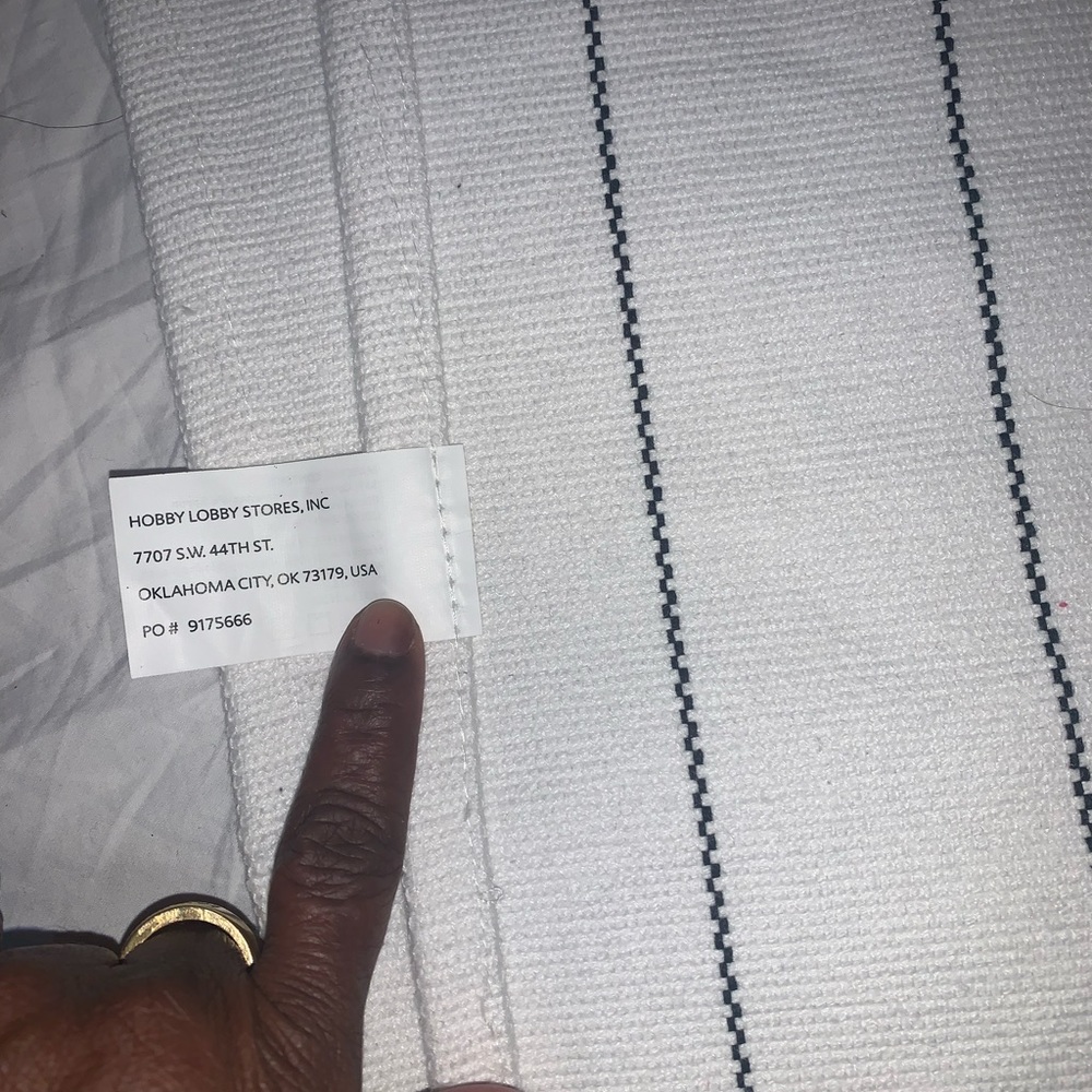 Table runner - Picture 4 of 4